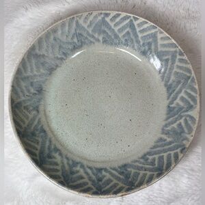 Vintage Signed Pottery Center Piece Serving Bowl/ Fruit Bowl  11.5” Round MAUI